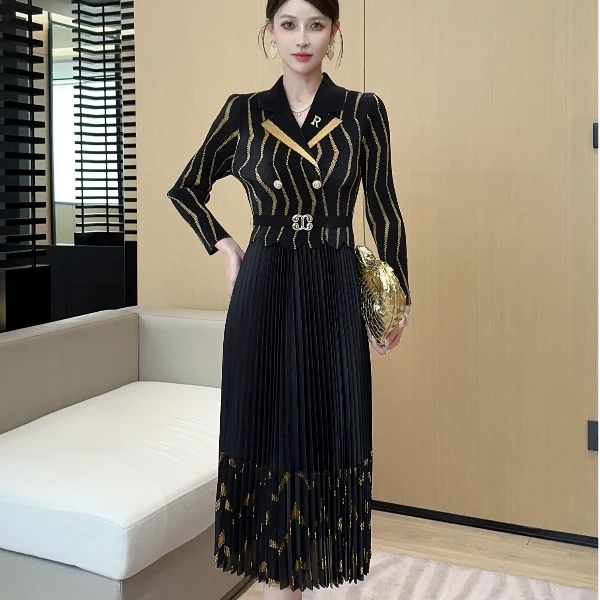 【文文家】SK244三宅皱褶轻奢女装#&西装领烫金印花复古连衣裙