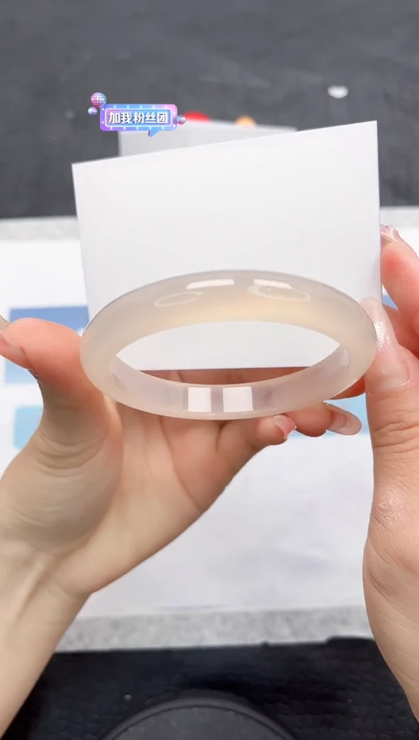 【闪购商品】石英质玉手镯未镶嵌L99-60.6