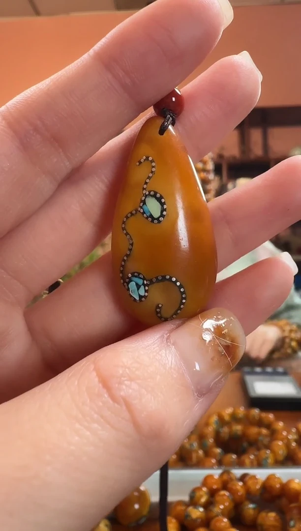 未镶嵌颈饰蜜蜡9872天然蜜蜡珠宝奇石假一罚十