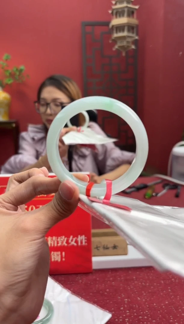 未镶嵌手镯翡翠翡翠手镯