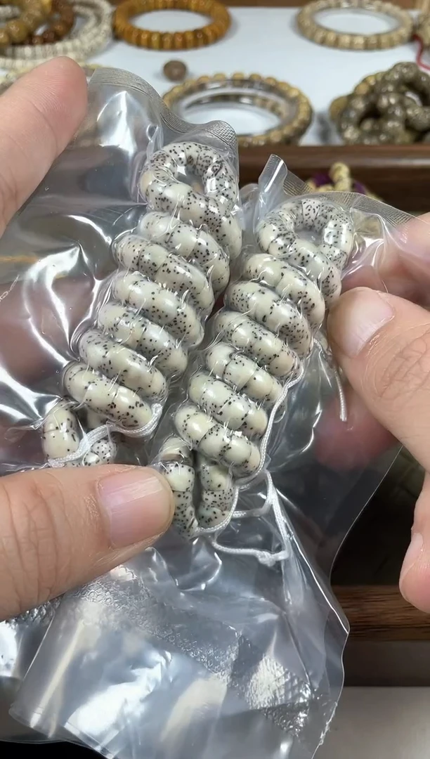 手串星月菩提原生态石玉料直切大肠7mm