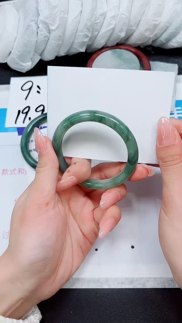 【闪购商品】石英质玉手镯未镶嵌A213-52*53