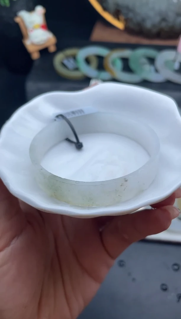 未镶嵌手镯定制翡翠57