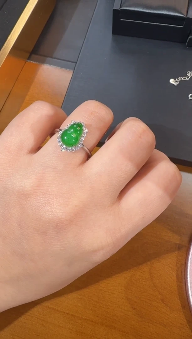 【闪购商品】翡翠戒指银S925镶嵌天然A货翡翠戒指