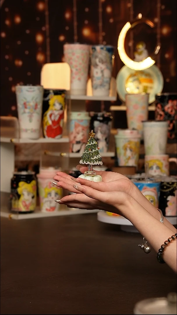 景德镇手工手绘文创陶瓷圣诞树（颜色随机发一个）