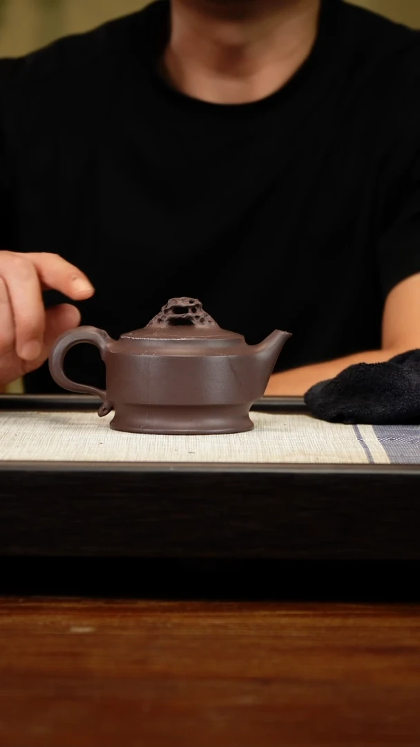 茶壶紫砂四底监制磐石