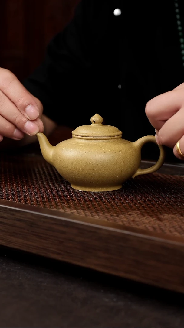 茶壶紫砂黄金段笑樱