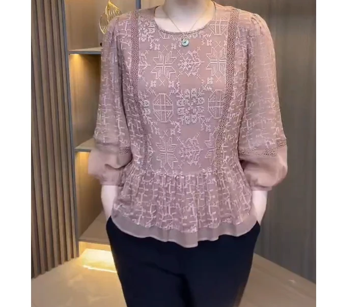 320S0484设计感衫新款舒适女士宽松春季气质休闲洋气百搭减龄