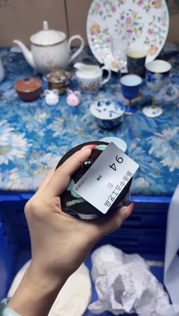 瓷片只****.只喝热美式94