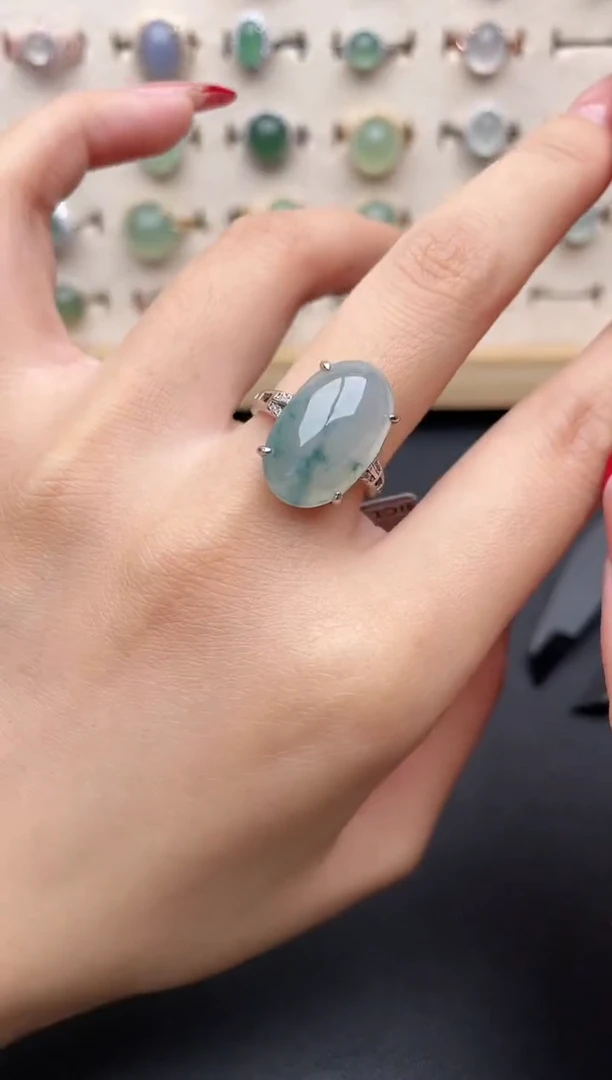 【闪购商品】翡翠戒指银S925镶嵌一物一证一礼盒