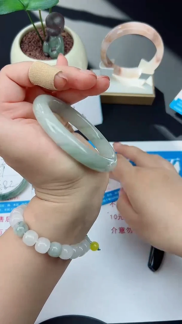 未镶嵌手镯石英质玉205-58/59