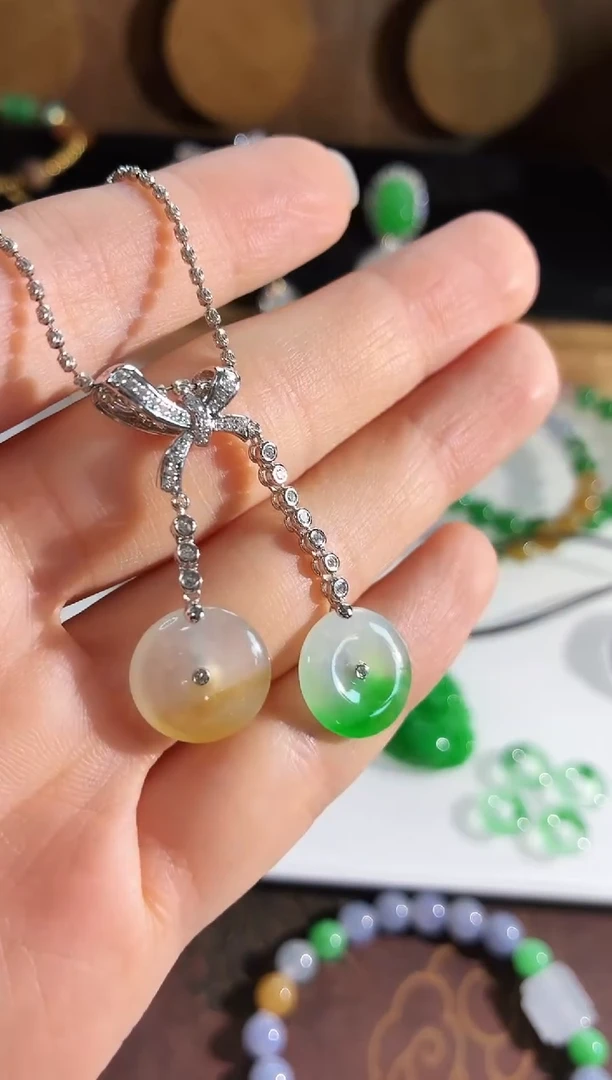 翡翠18K金镶嵌吊坠(不含链)吊坠