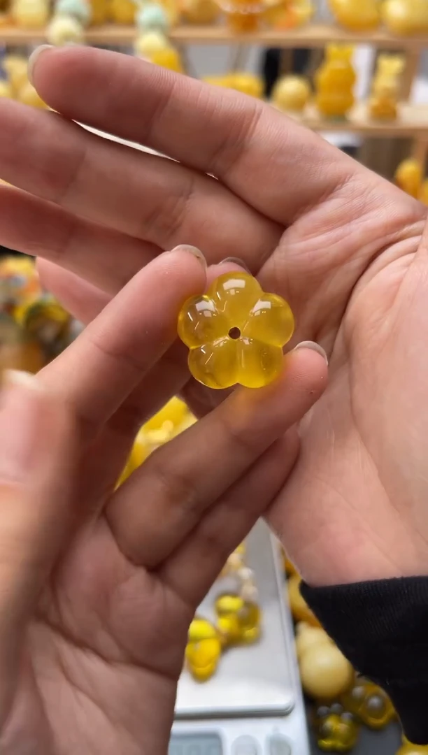 琥珀未镶嵌珠宝奇石062琥珀蜜蜡微瑕