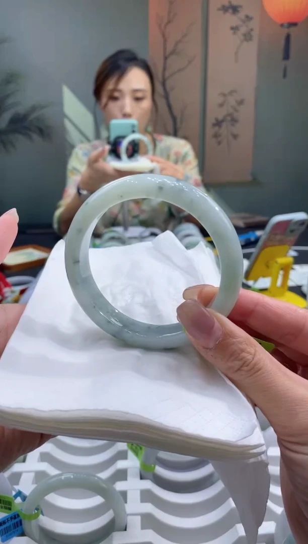未镶嵌手镯翡翠000030652