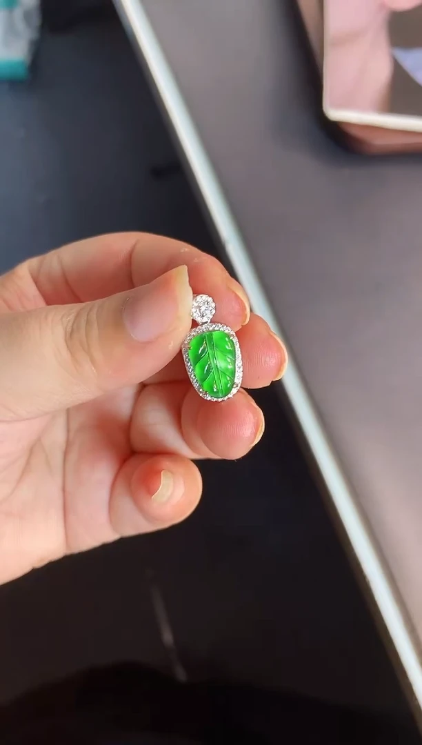 吊坠(不含链)银S925镶嵌翡翠1