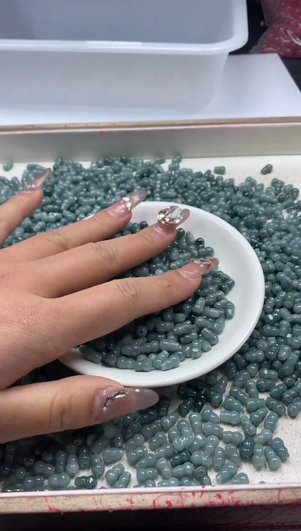 【闪购商品】翡翠颈饰未镶嵌w2294翡翠蓝水葫芦8*5mm*20颗