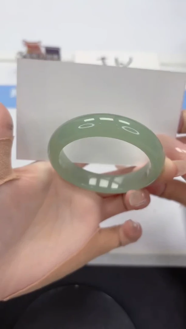 【闪购商品】石英质玉手镯未镶嵌A390-51.5