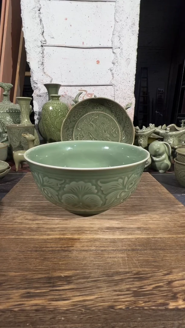 耀州窑牡丹7寸碗一只