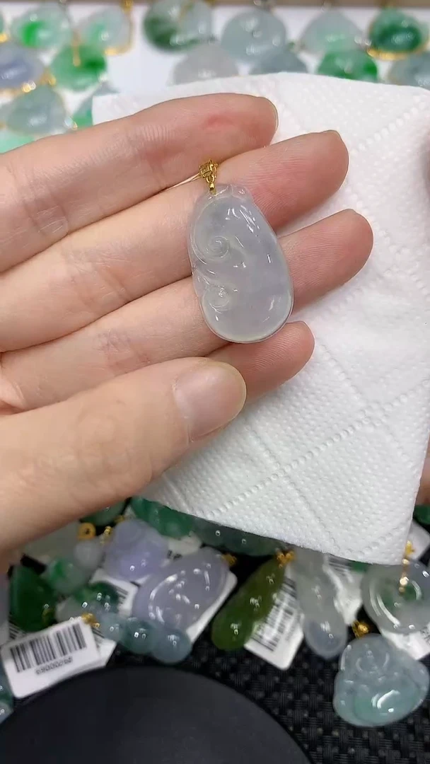 颈饰18K金镶嵌翡翠a货支持复检百元以上9元证书费自理