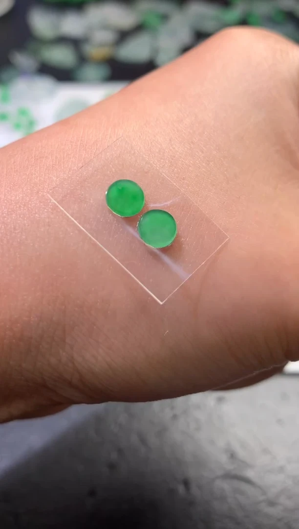 未镶嵌定制翡翠毛货 5.6-1.9