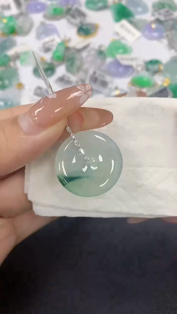 颈饰18K金镶嵌翡翠a货假一赔三支持复检百元上9元证书费自理