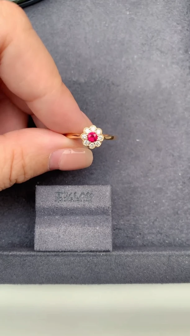 18K金镶嵌戒指红宝石19分红宝石  GF 定制