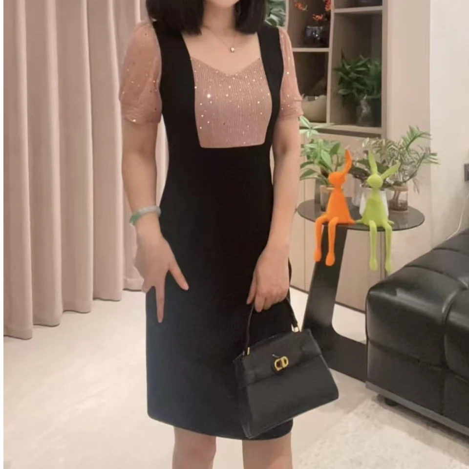 轻奢高级感原创自制气质显瘦女人味高级感连衣裙YF25156