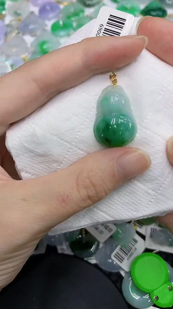 颈饰18K金镶嵌翡翠a货支持复检百元以上9元证书费自理