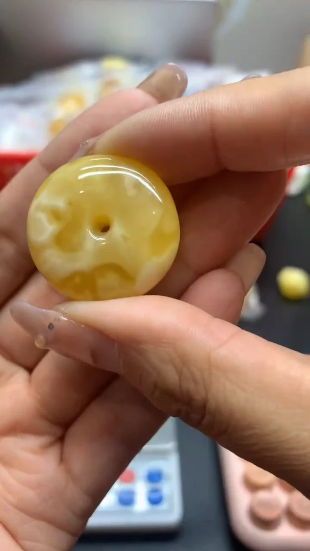 未镶嵌琥珀珠宝奇石2921