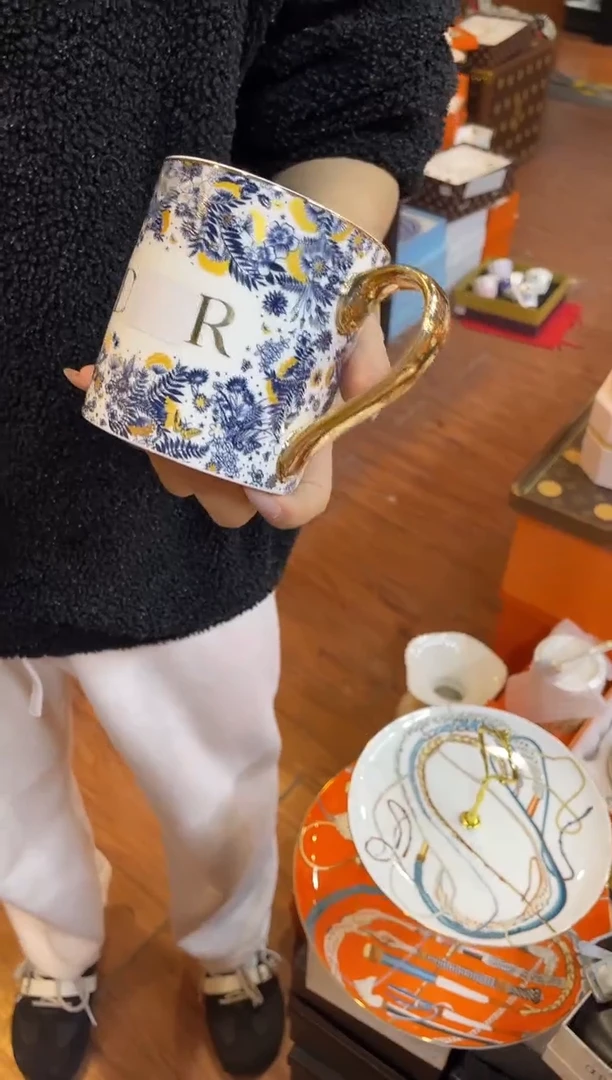 杯鸿辉家品牌瓷器，京东包邮！