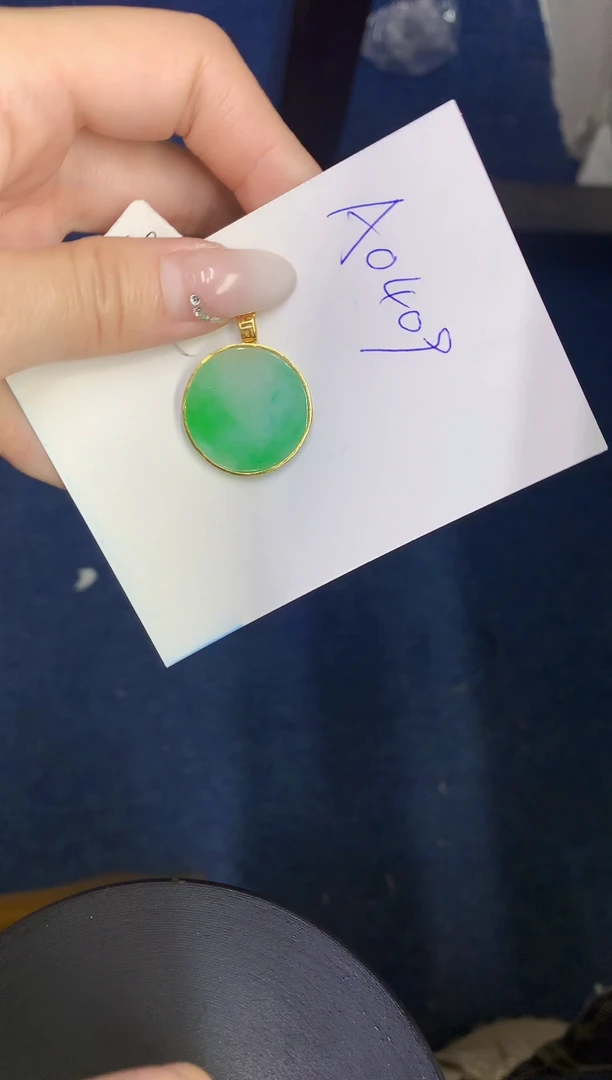 【闪购商品】翡翠颈饰18K金镶嵌00000000000