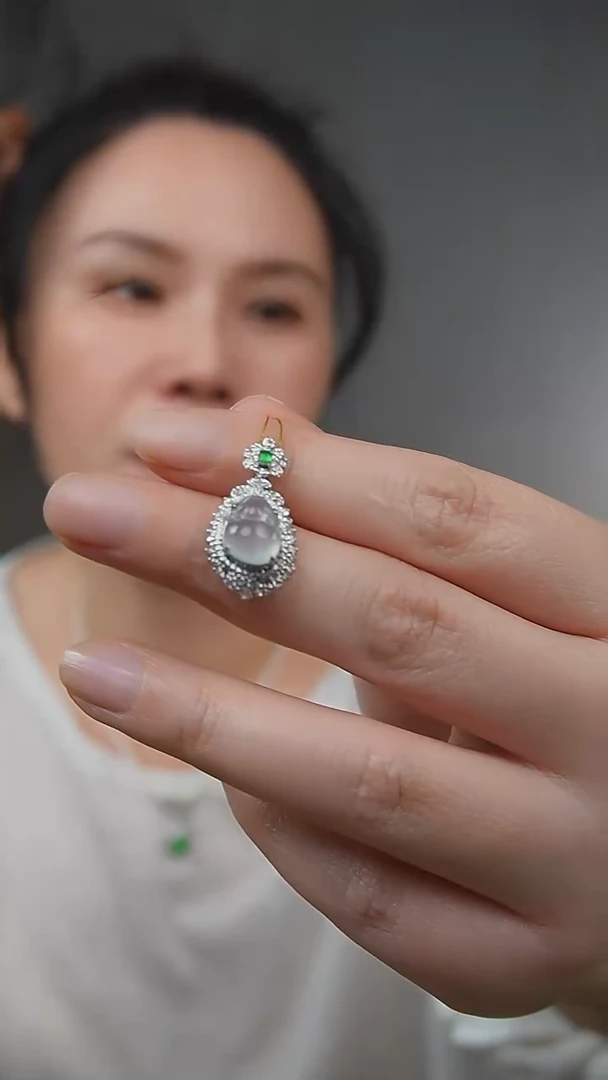 吊坠(不含链)18K金镶嵌翡翠天然缅甸翡翠吊坠