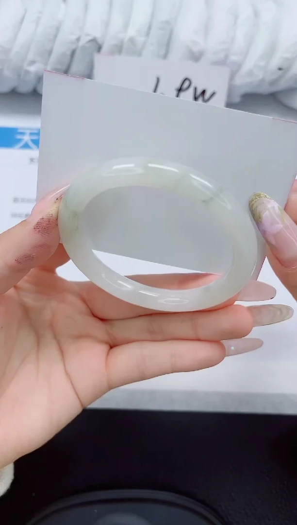 未镶嵌手镯石英质玉65-55/56