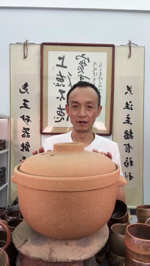 瑕疵红色马克杯350毫升