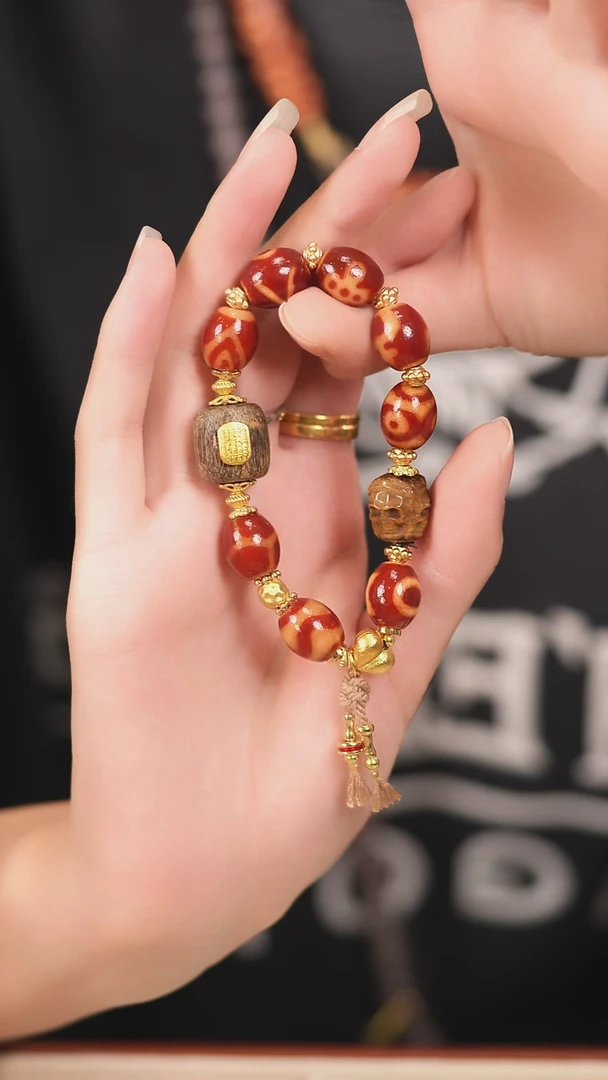 玛瑙/玉髓（覆膜）颈饰未镶嵌传世珠宝