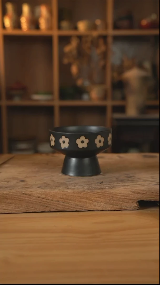 黑色雕刻小花花系列的两**汁高脚果盘