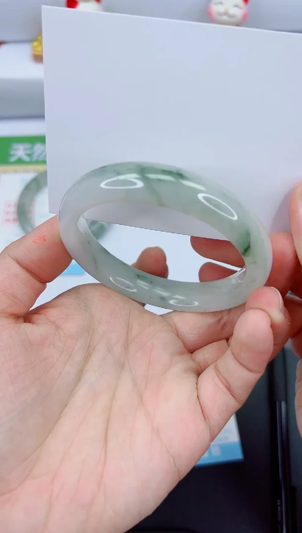 【闪购商品】石英质玉手镯未镶嵌329-61