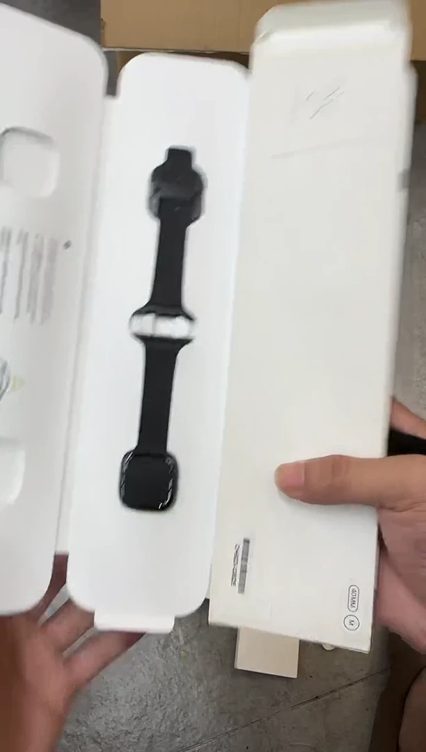 99新158号 黑色黑扣皮革现代风-小表盘通用