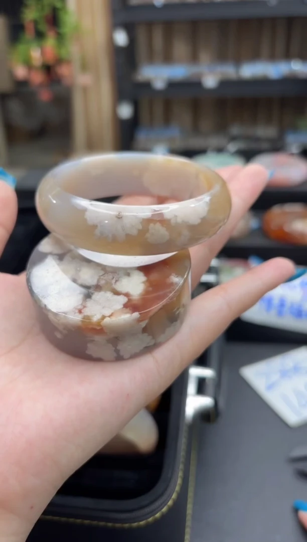 未镶嵌手镯石英质玉74(59圈赠送镯心)