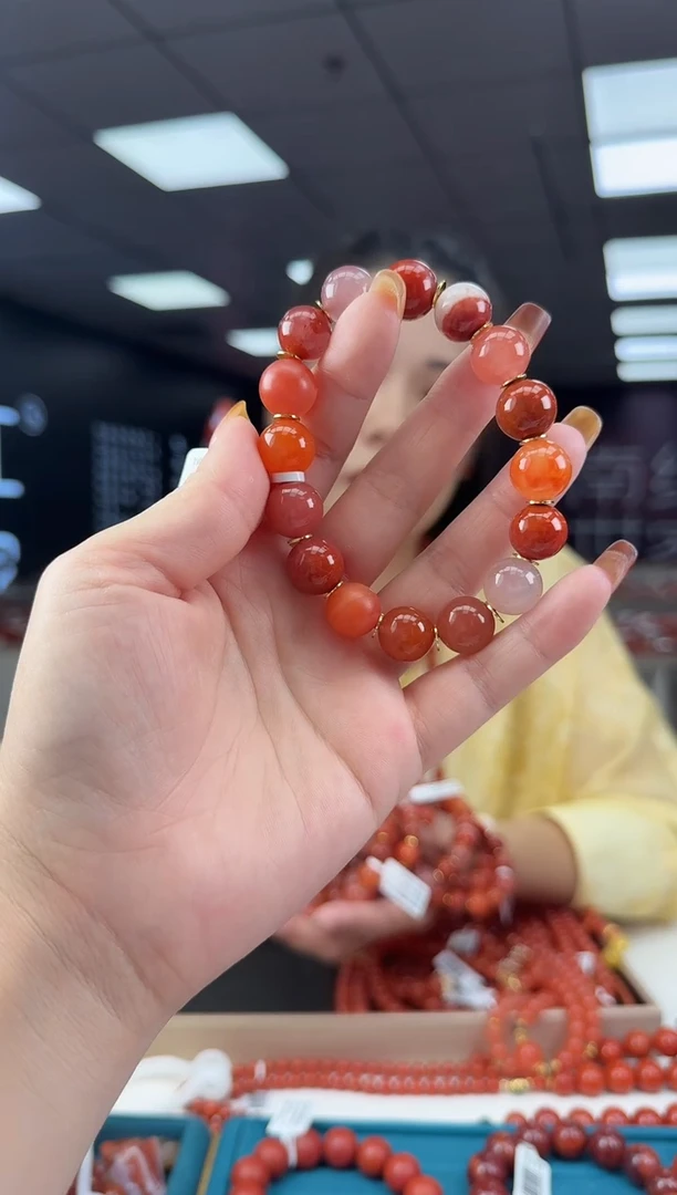 未镶嵌珠串南红玛瑙多样发其一/10/HS02350399