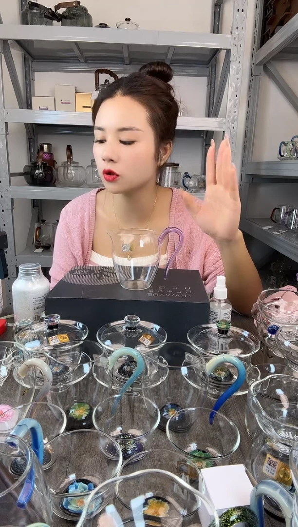 水晶玻璃无盖款禾器 怡然公道杯 浅紫色