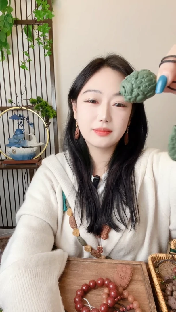 珠串青龙醒心貔貅