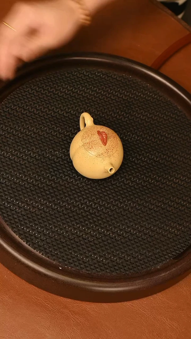 茶壶紫砂精品本山绿寿桃140cc左右