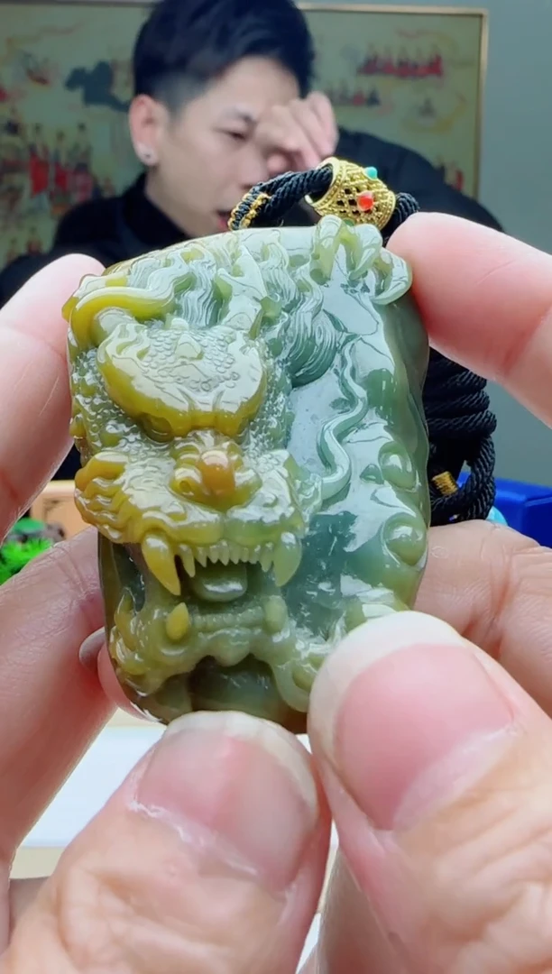 【闪购商品】翡翠颈饰未镶嵌111111111111