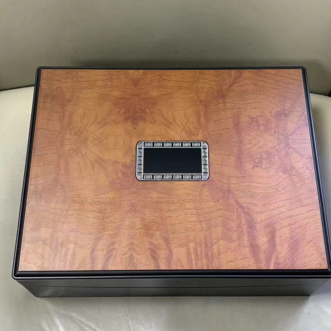 （道  哥）   礼品盒