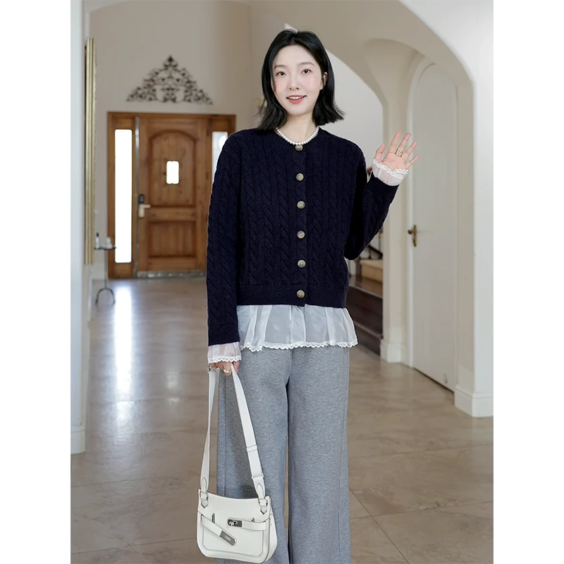 郭九九呢 温柔减龄网纱拼接假两件麻花开衫加绒直筒裤 G924Z20703