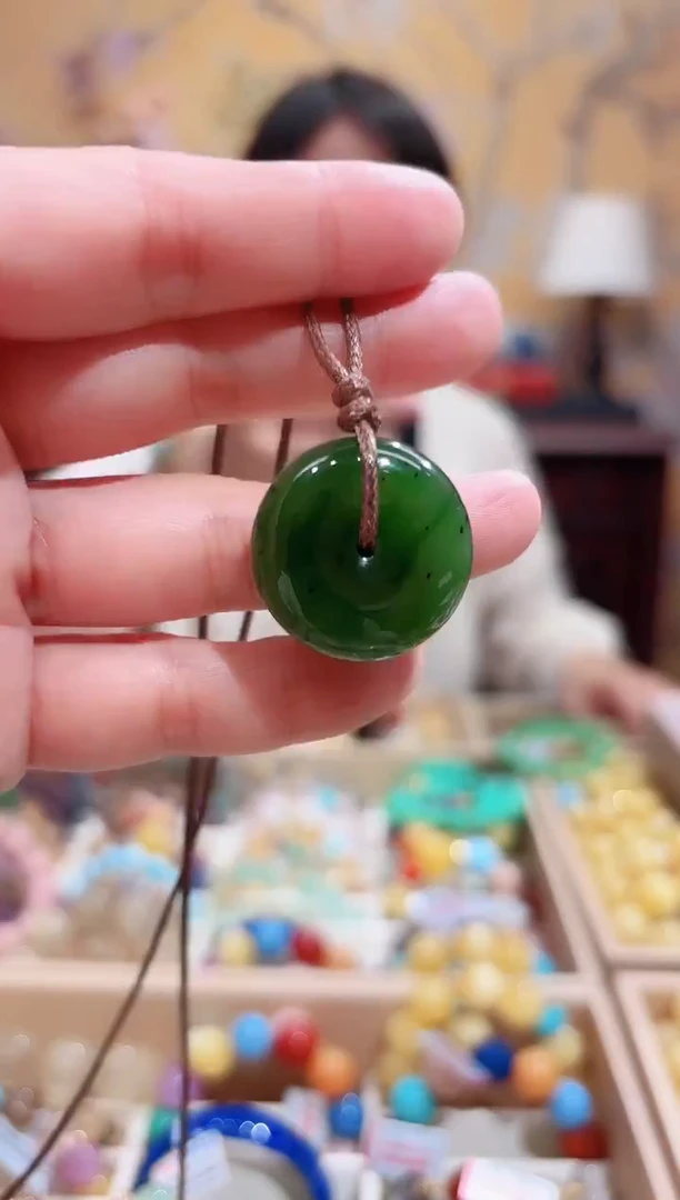 颈饰未镶嵌和田玉平安扣吊坠