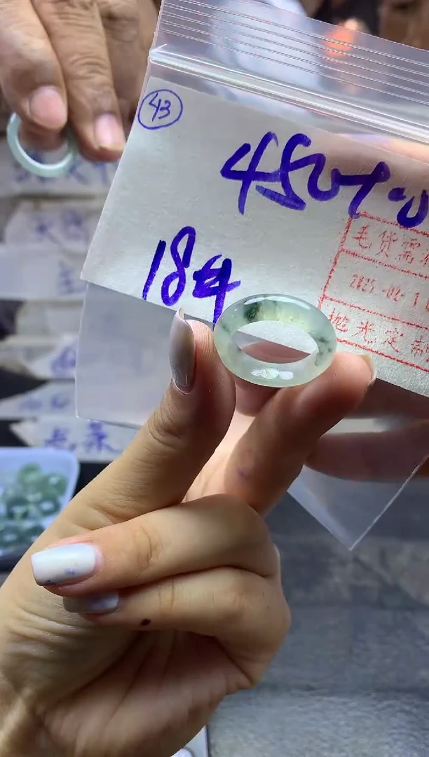 【闪购商品】定制翡翠未镶嵌戒圈18*460元毛货需精抛光发
