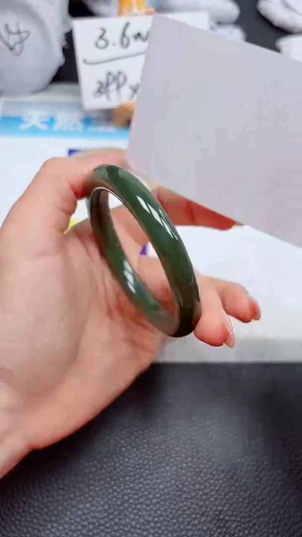 【闪购商品】和田玉手镯未镶嵌549