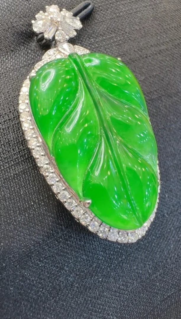 【闪购商品】翡翠吊坠(不含链)18K金镶嵌多样性团购发一件